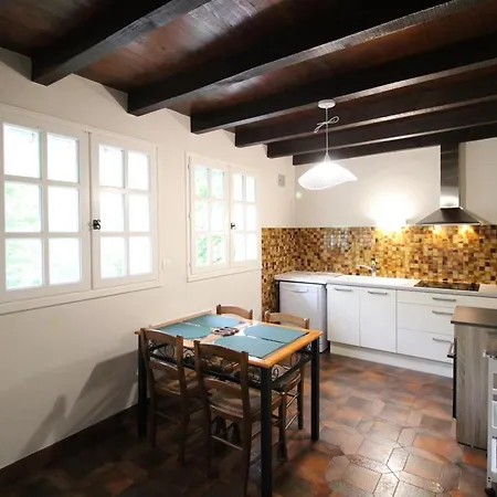 Maison De Caractere A Mandailles-st-julien, 4 Pers, Proche Puy Mary, Jardin, Cheminee, Animaux Ok - Fr-1-742-565 * Mandailles-Saint-Julien